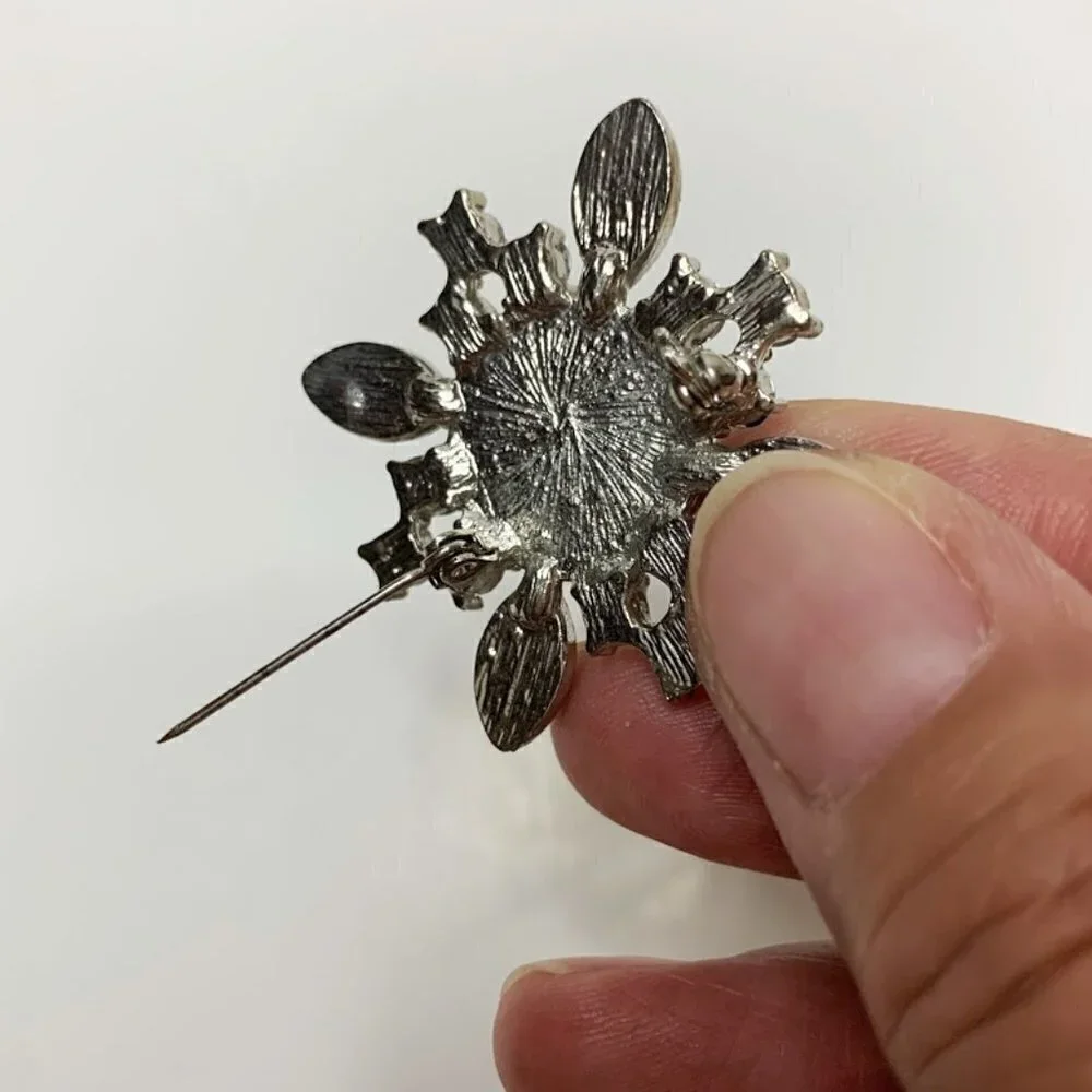 2 Floral Pins / Brooches